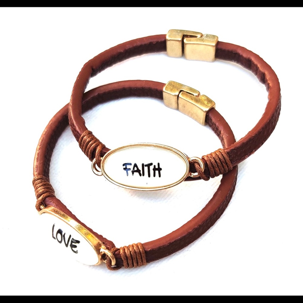 Bracelets - Picture 4 of 10